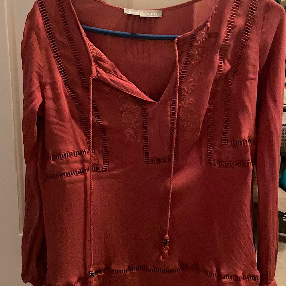 Daniel Rainn shirt